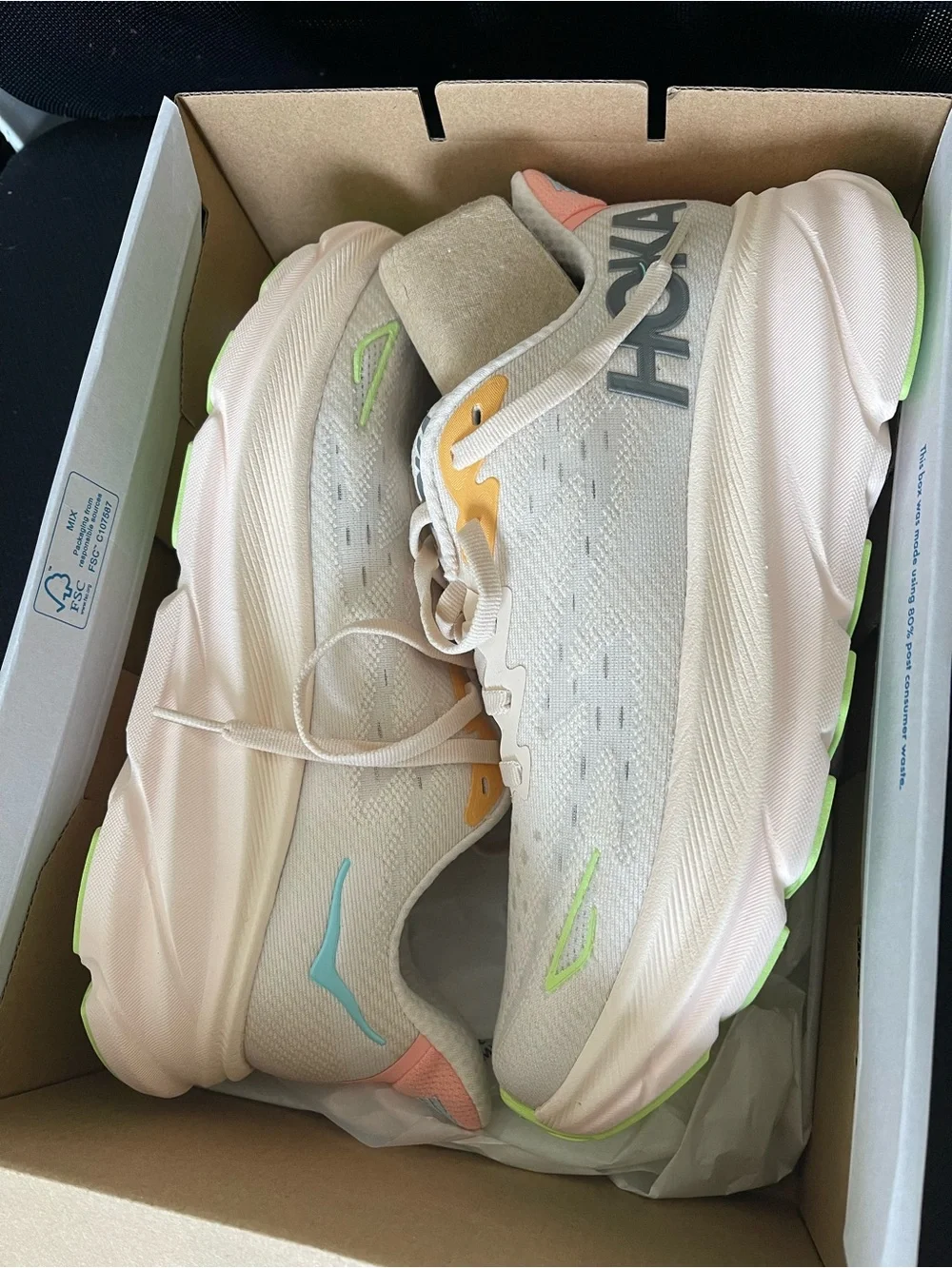 BRAND NEW -Hoka Women's Clifton 9 Box